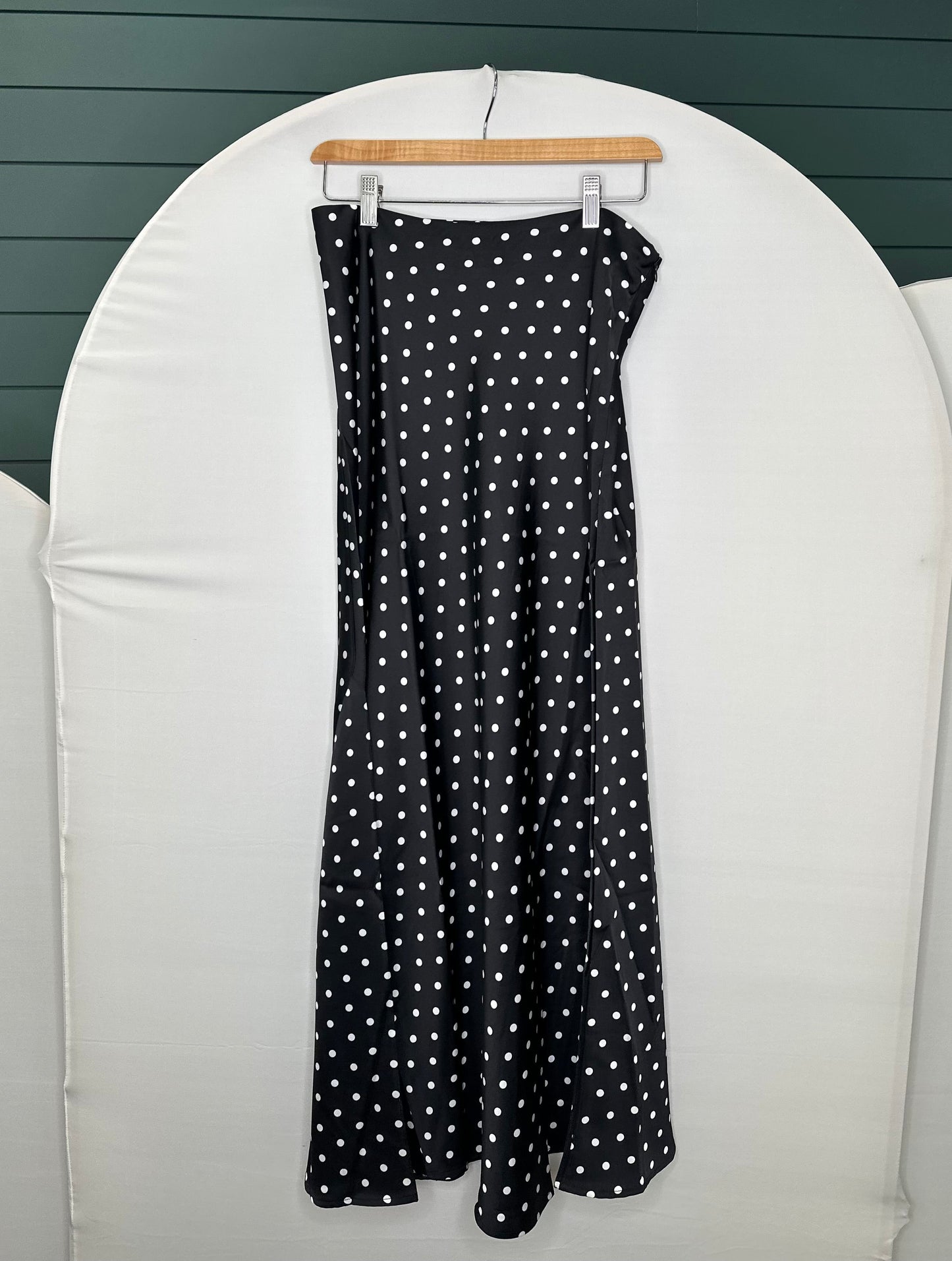 CREAM/BLACK POLKA DOT SILK SKIRT