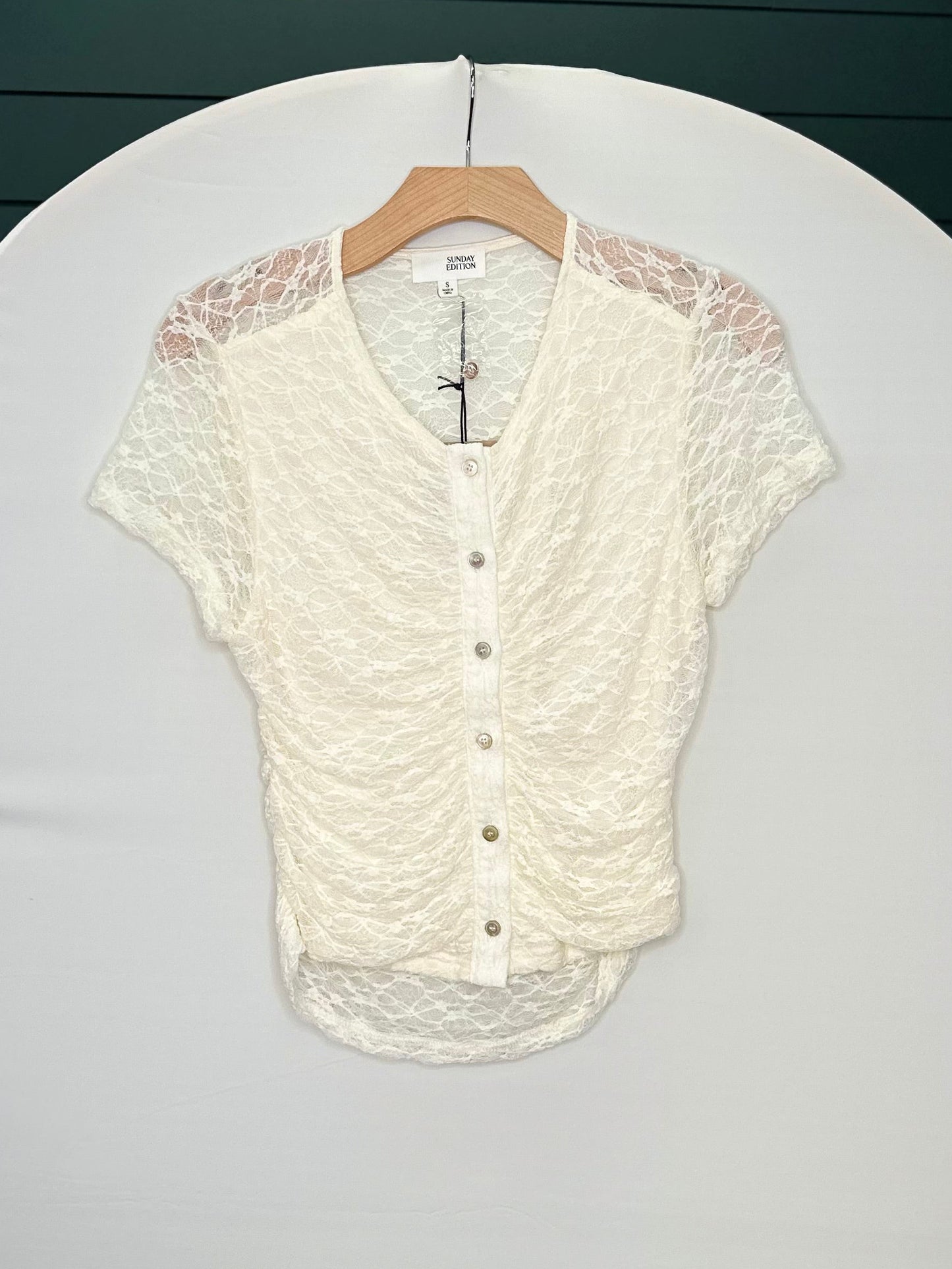 Cream, lace button short sleeve