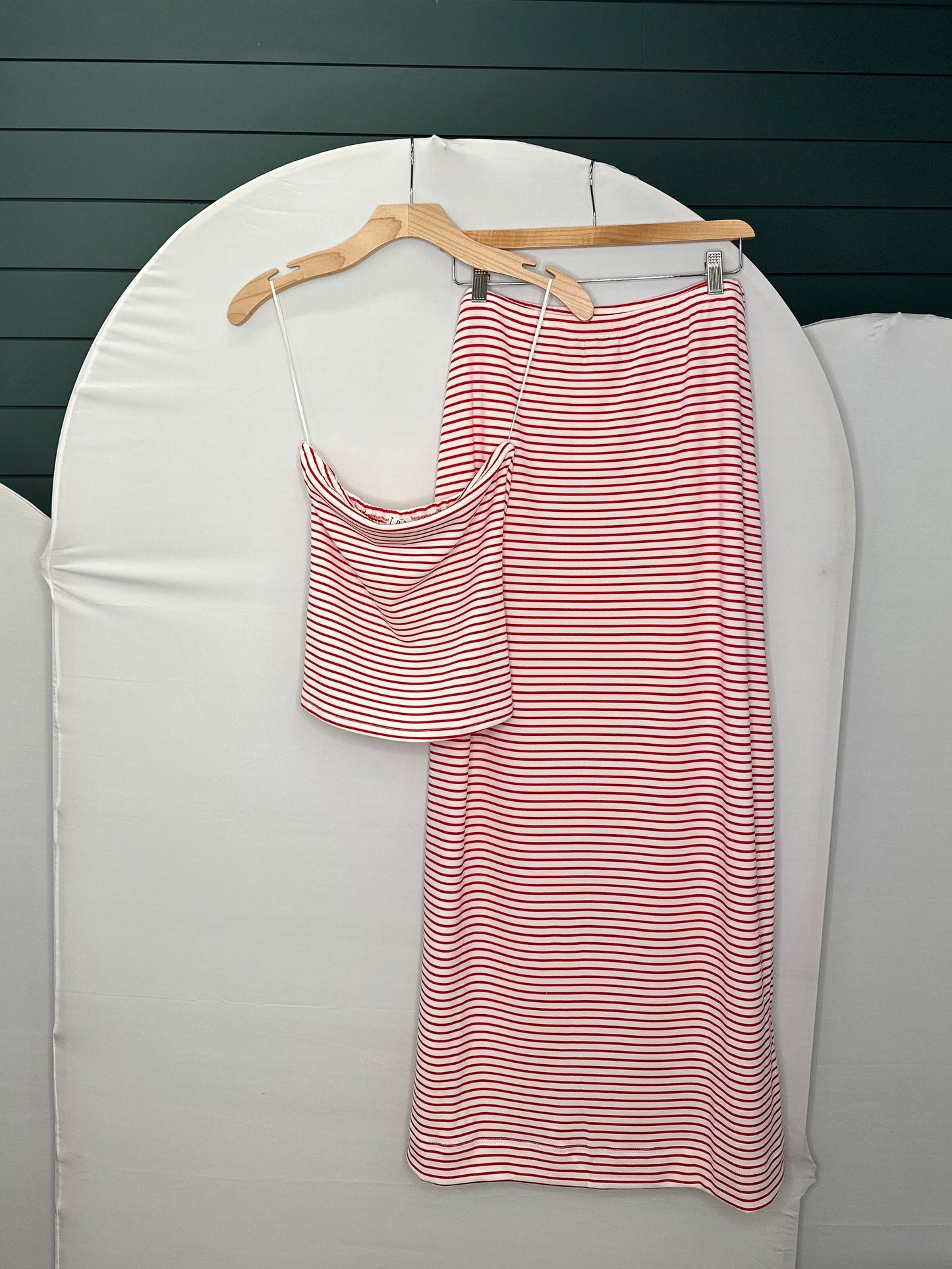 RED/CREAM STRIPED MAXI SKIRT