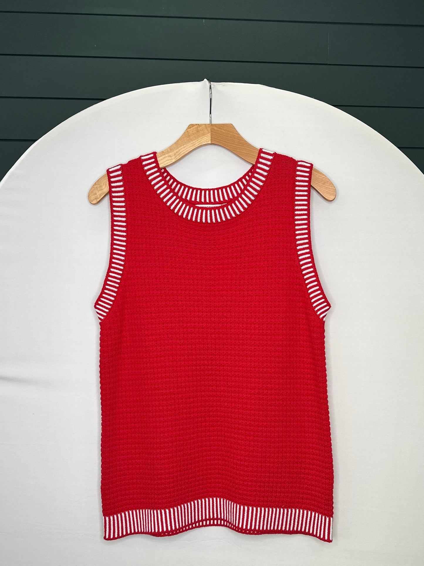 Sweater vest