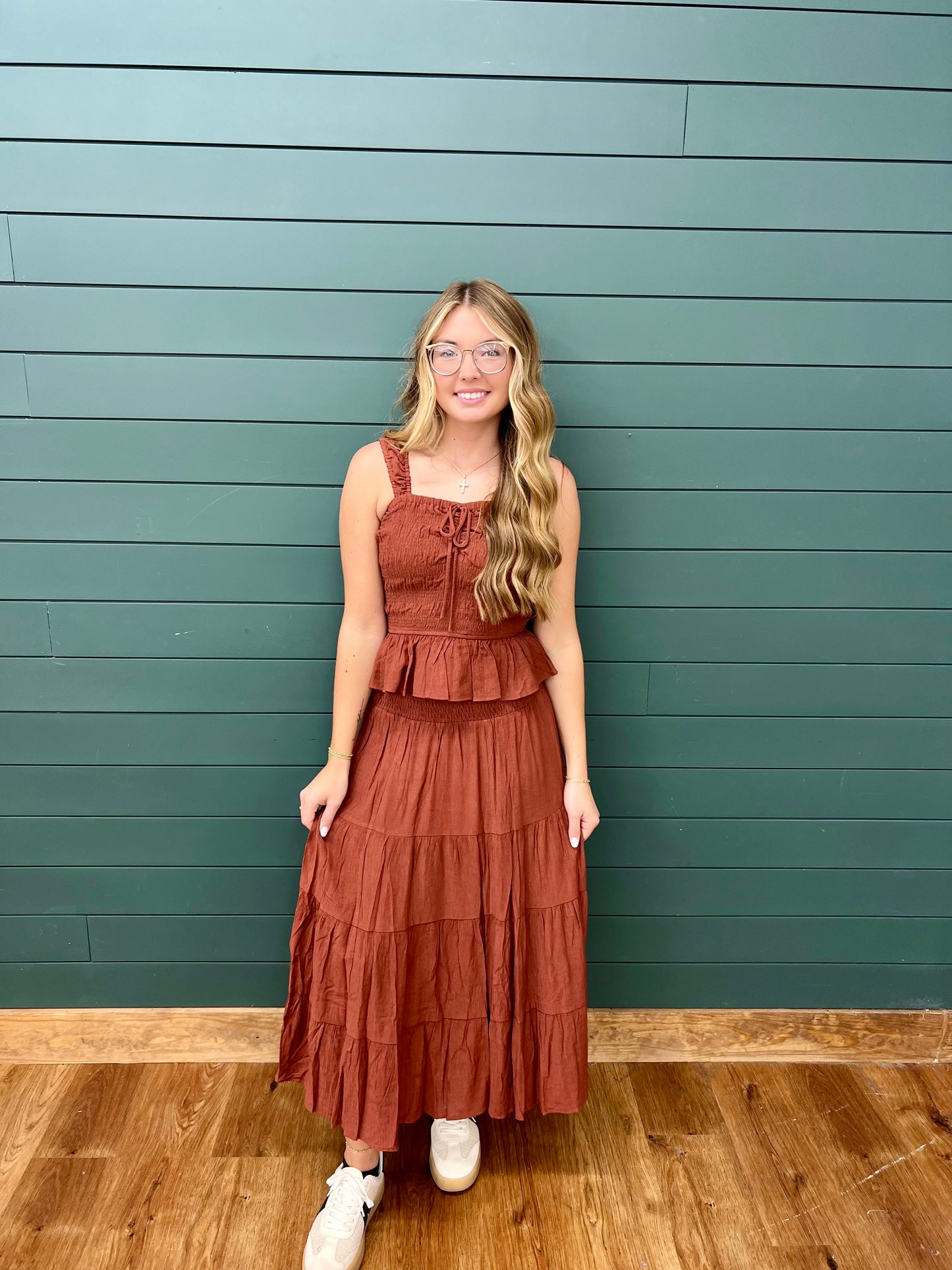 LINDY CINNAMON RUFFLE TOP