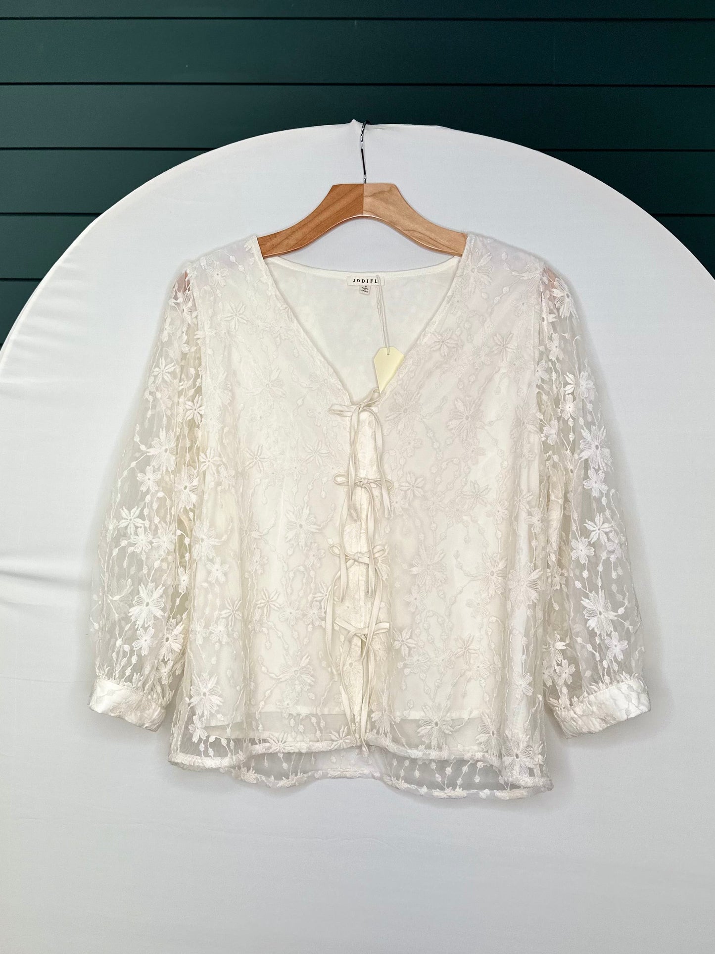 Natural tie front lace long sleeve