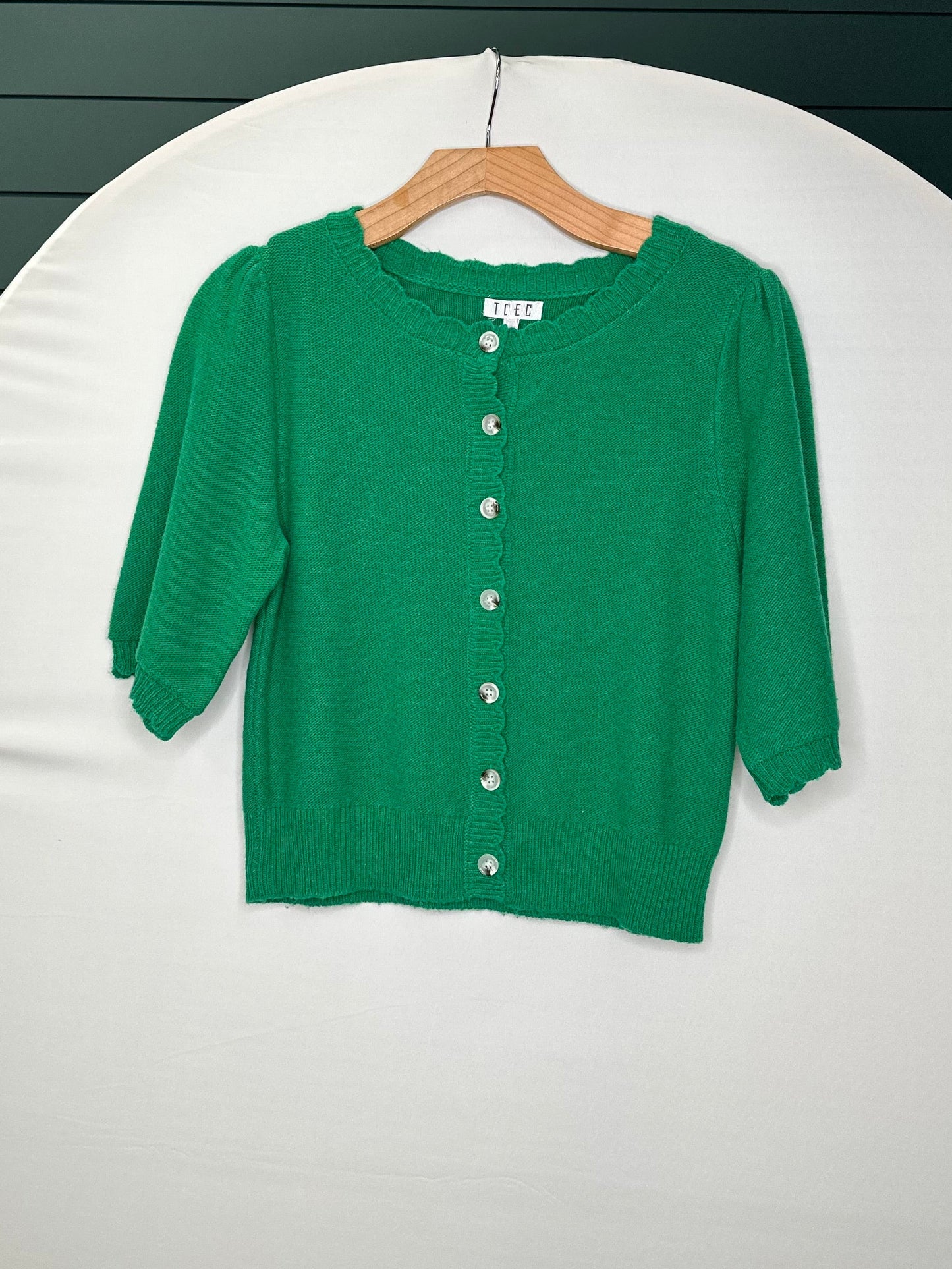 White button knit mid sleeve