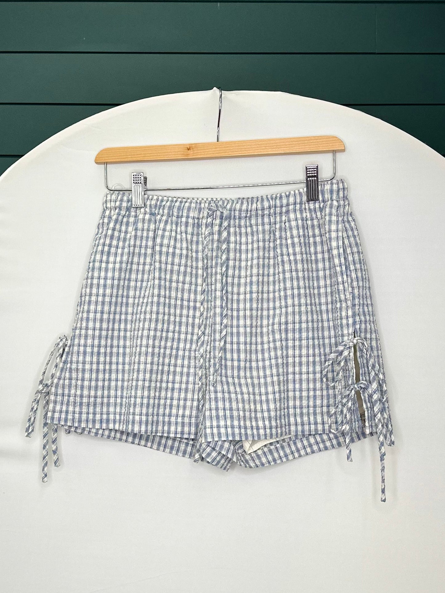 BLUE/IVORY BOW TIE SHORT
