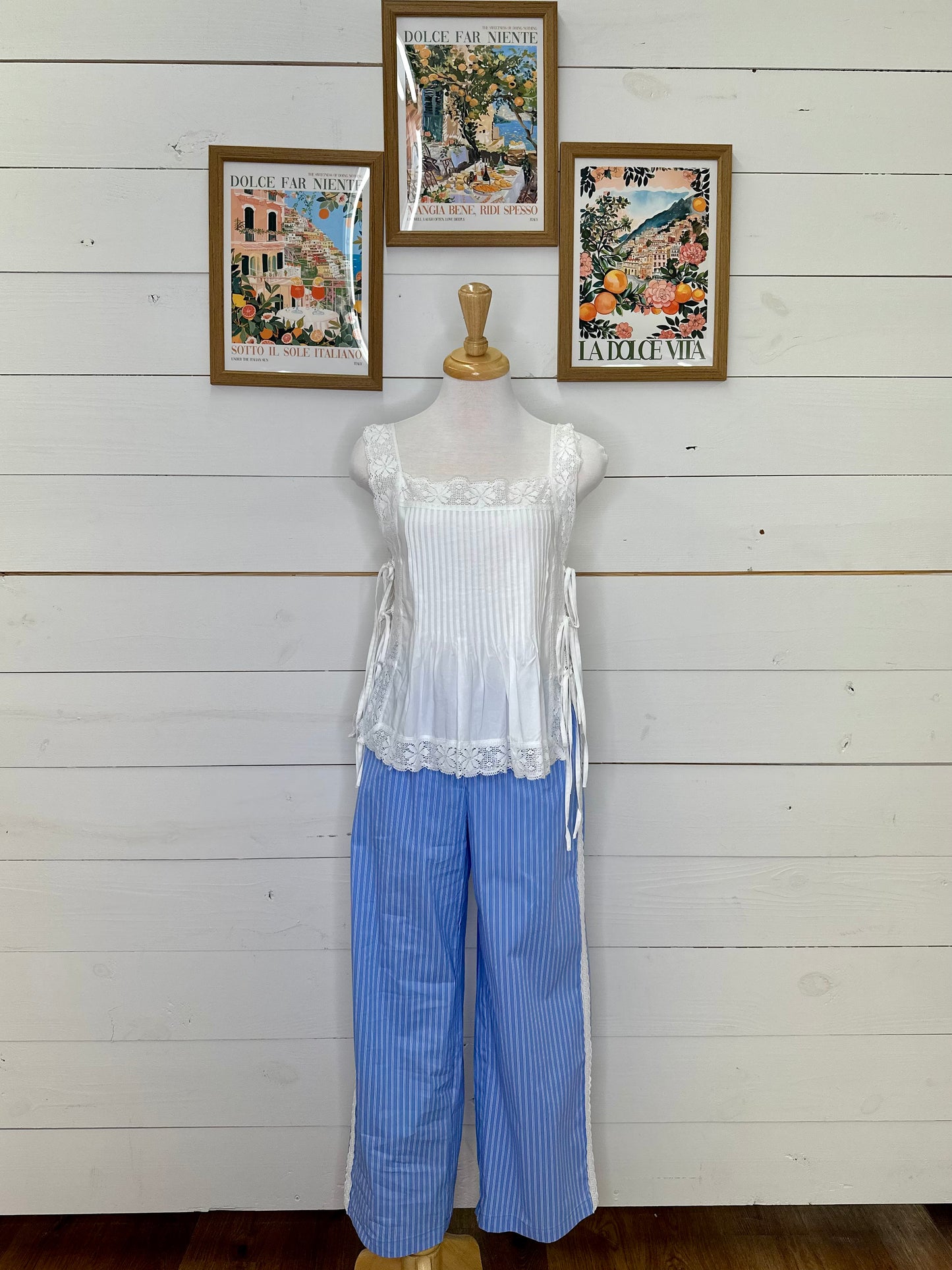 BLUE/WHITE STRIPE LACE SEAM