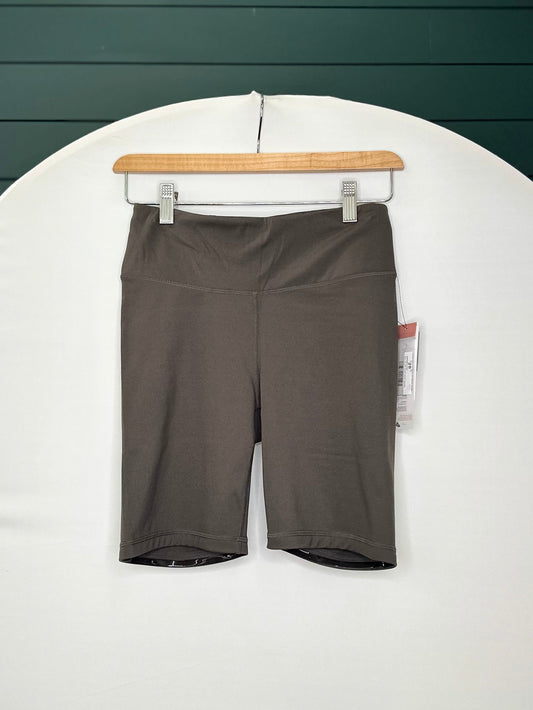 Black olive heart back biker shorts
