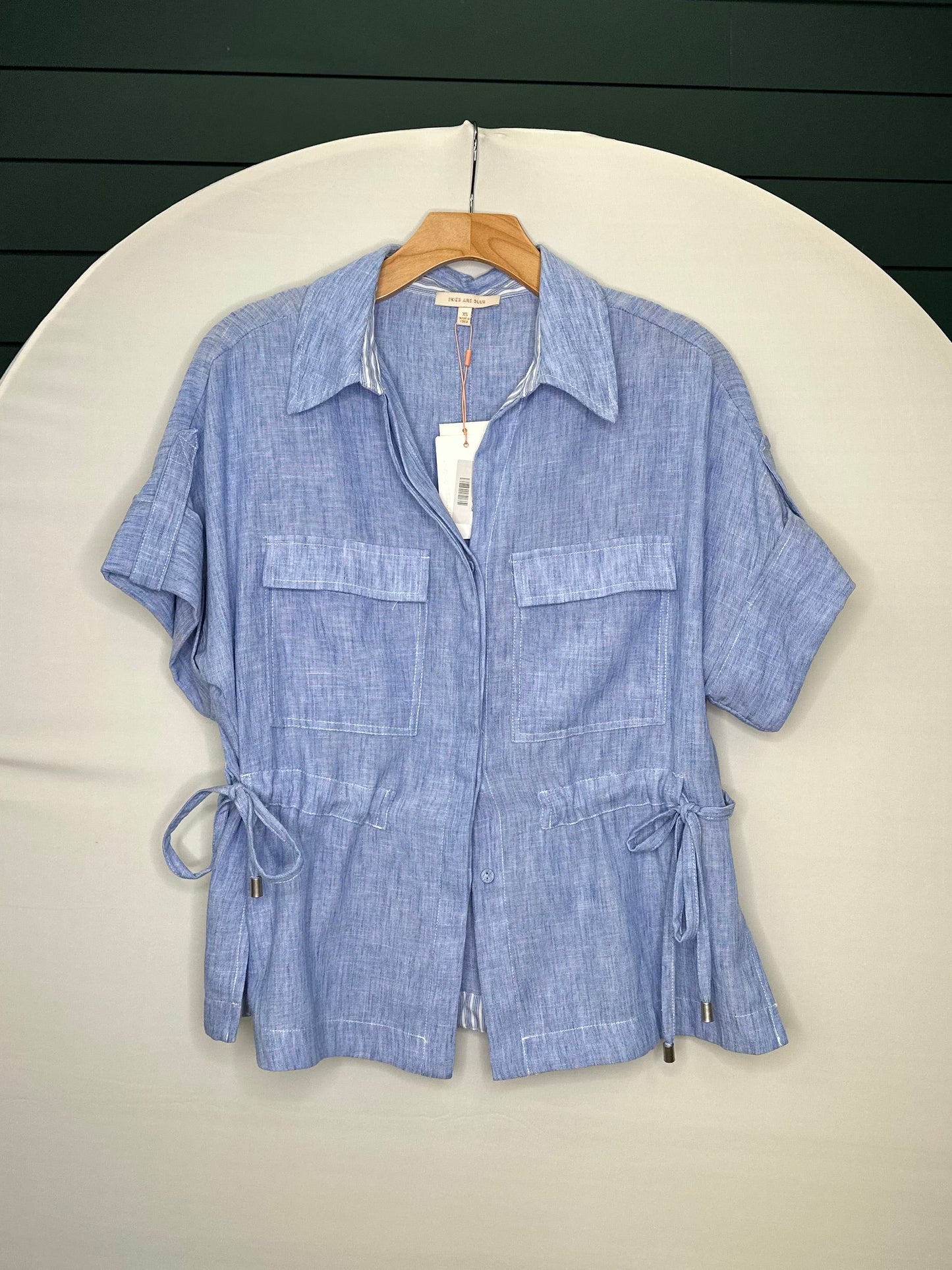 CHAMBRAY CINCH WAIST TOP