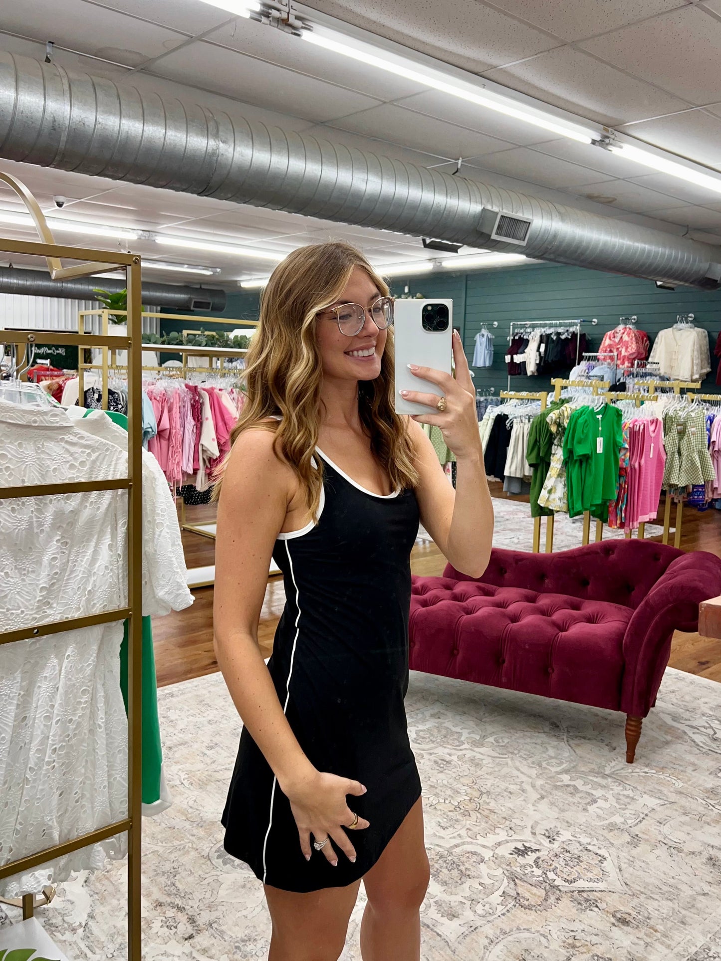 BLK/W CONTRAST PIPING ATHLETIC DRESS