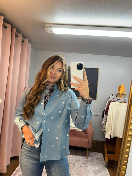 FLOWER EMBROIDERED DENIM BUTTON UP