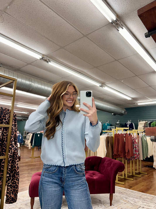 SOFT KNIT CONTRAST TRIM BUTTON UP