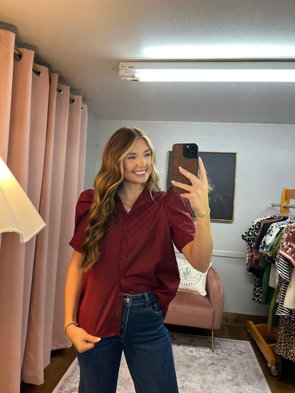 RUFFLE COLLAR BUTTON UP