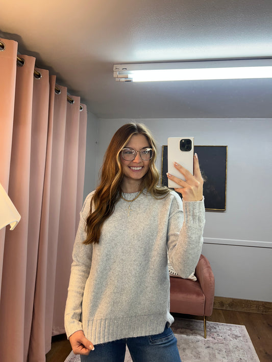 GREY SEAM DETAIL SWEATER