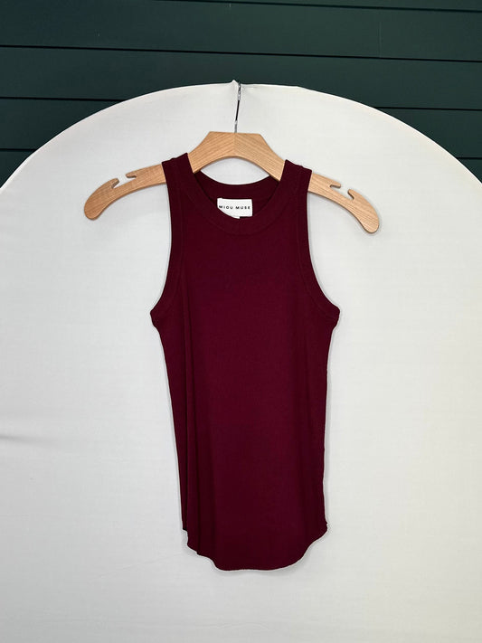 Ribbed tank