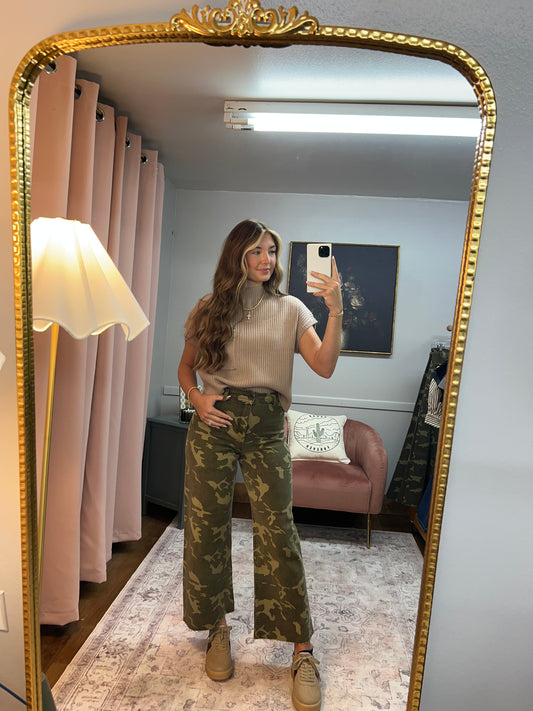 CAMO CROP RAW HEM PANT