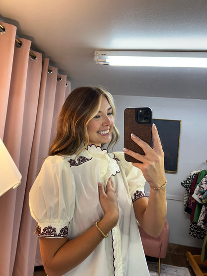CREAM/BURGUNDY SCALLOPED BUTTON BLOUSE