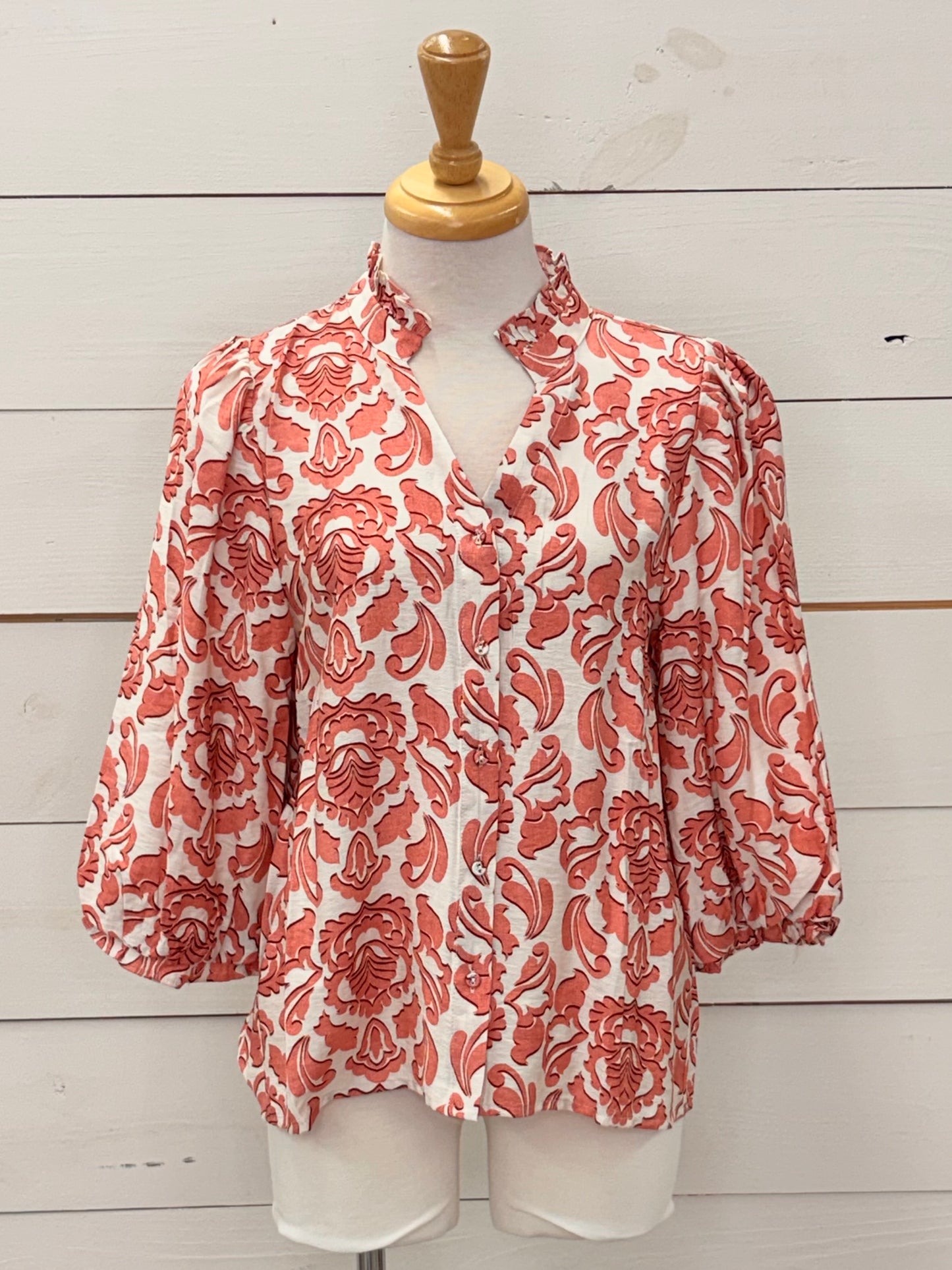 RFFL NECK BTTN 3/4 SLEEVE