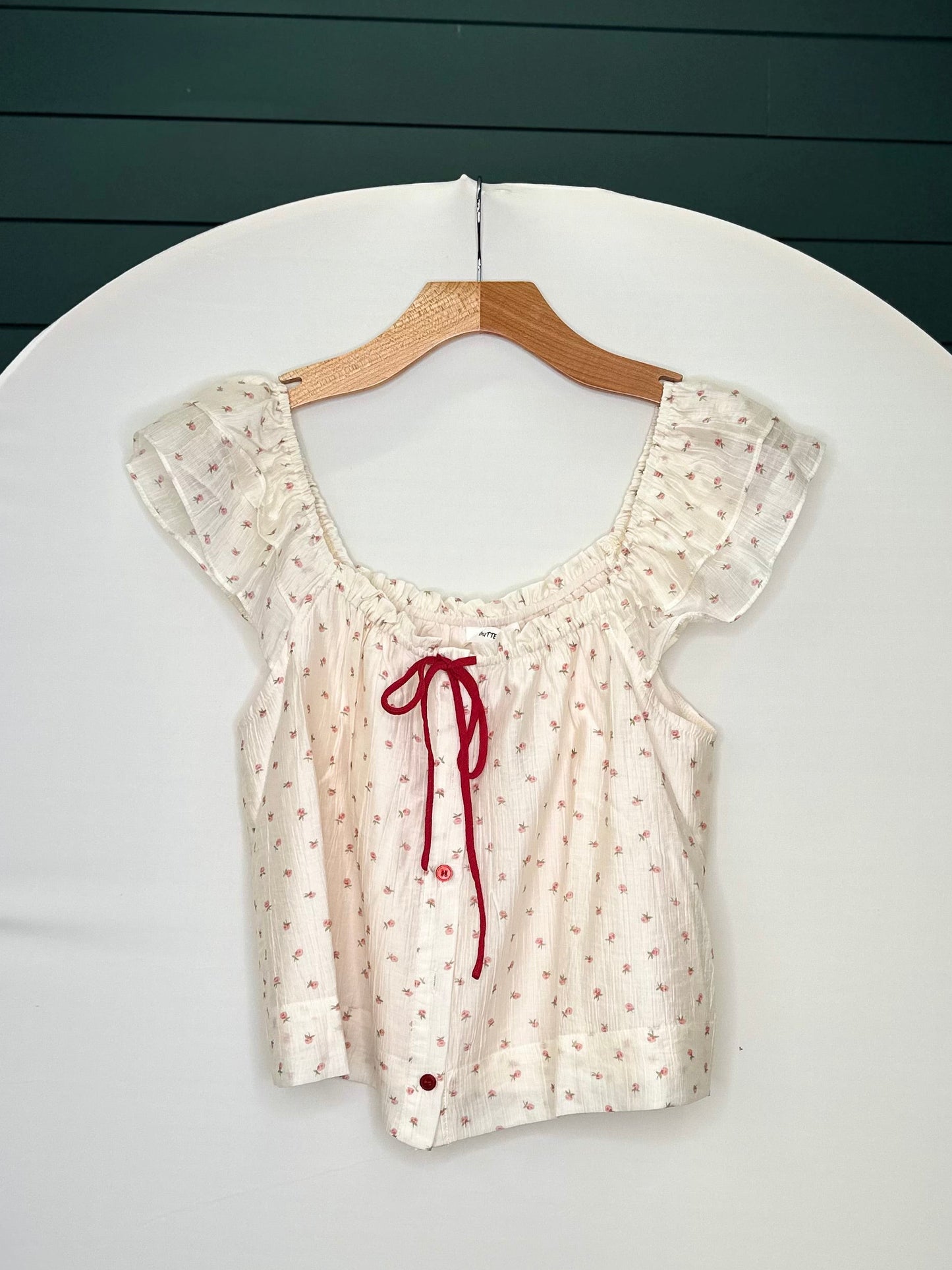 IVORY/RED TIE FRONT BLOUSE