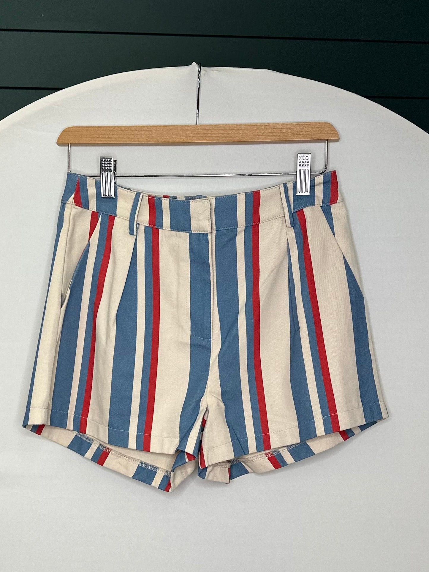RED/BLUE STRIPE SHORT