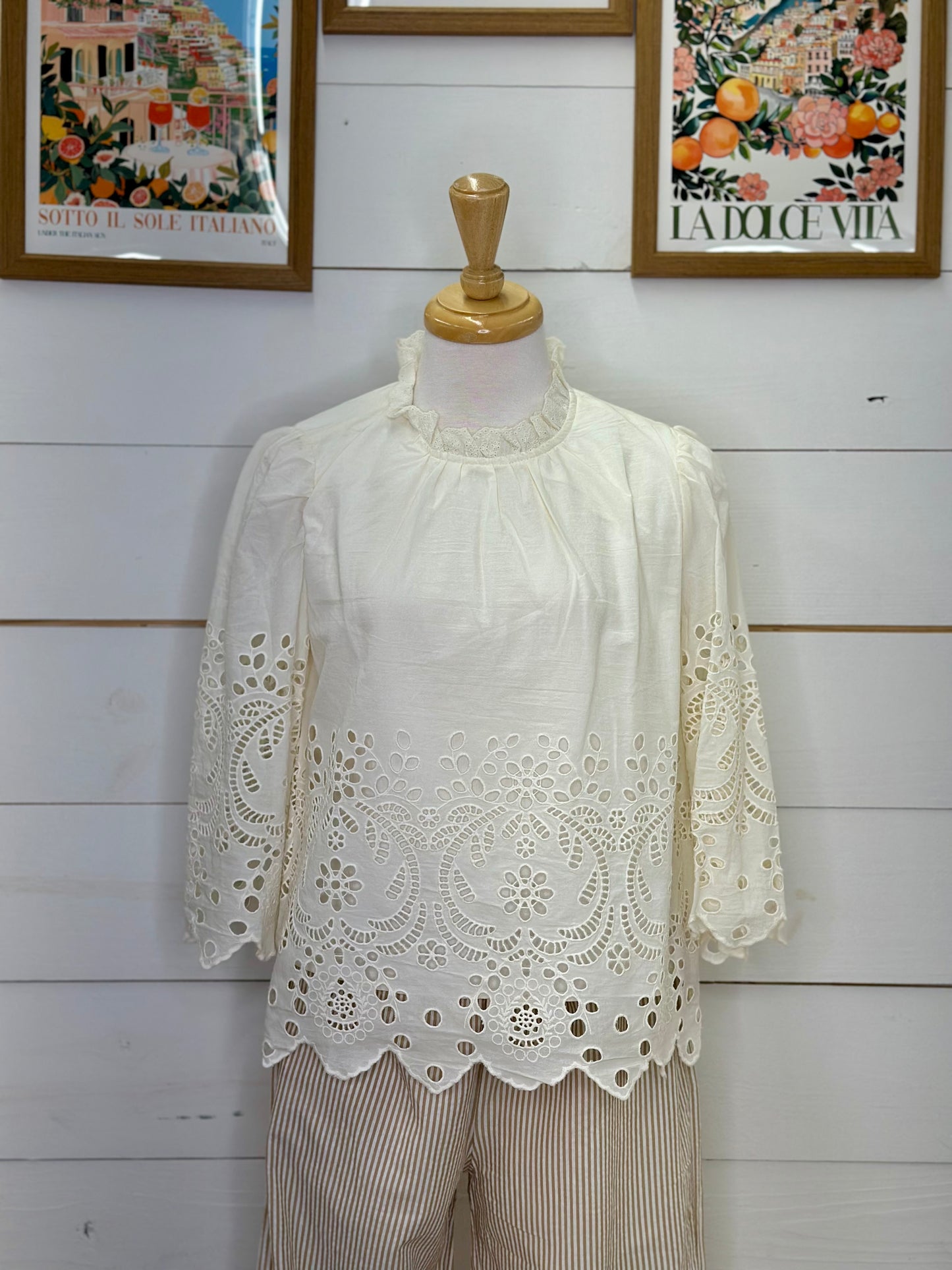 IVORY EYELET 3/4 SLEEVE BLOUSE
