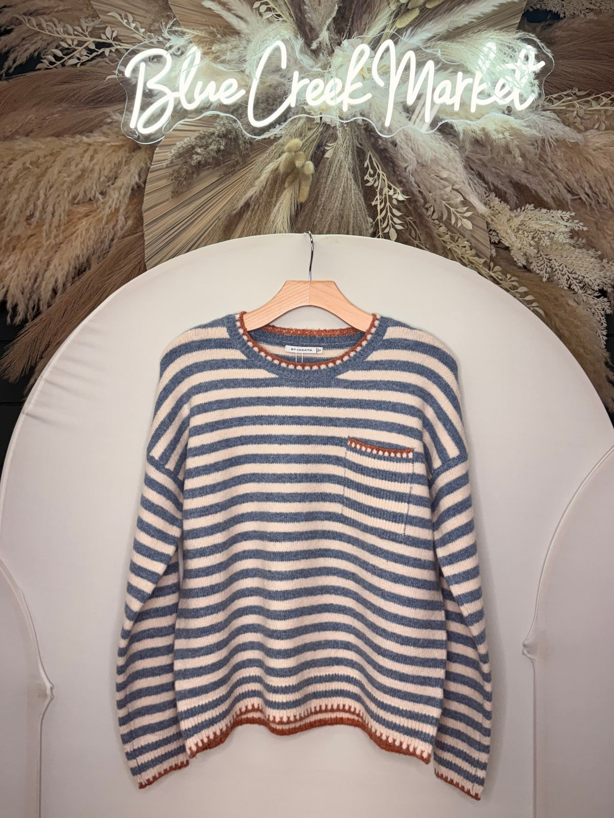 DENIM POP OF COLOR