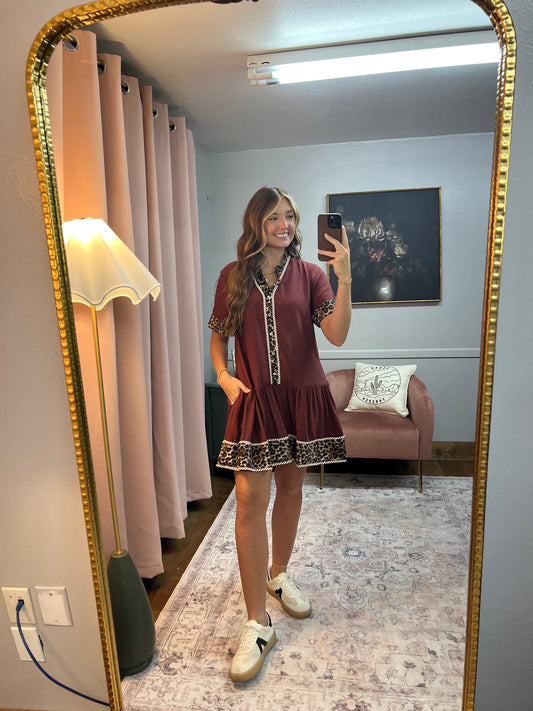 BROWN LEOPARD PLEATED COLLAR DRESS