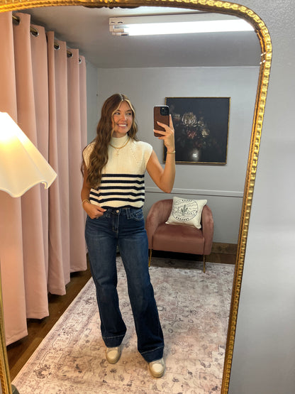 IVORY/NAVY STRIPED KNIT TOP