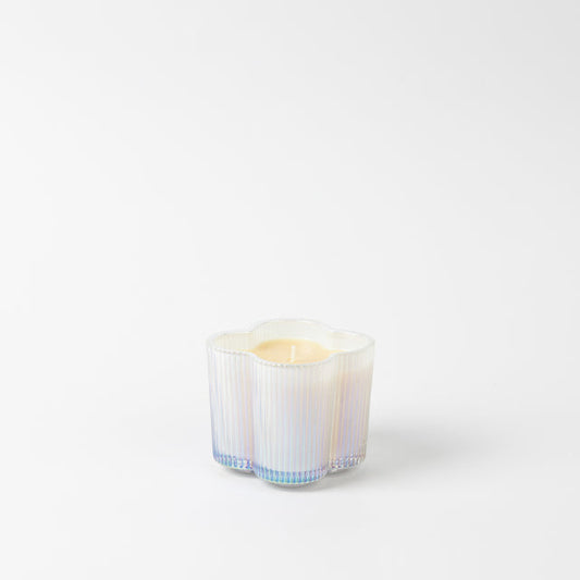 WHITE QUATREFOIL CANDLE